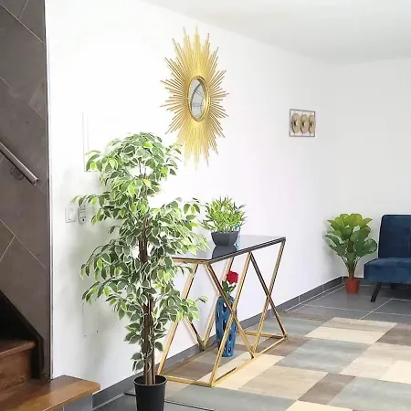 Apartment Casa Incrivel Com Lindo Jardim *
